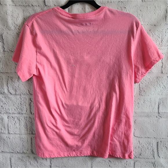 Cute Mean Girls We Wear Pink Mall Scene Graphic Tee Large - Picture 4 of 8